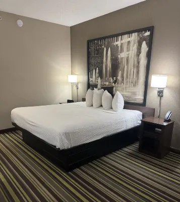 Super 8 by Wyndham Hernando Hotels in Nesbit