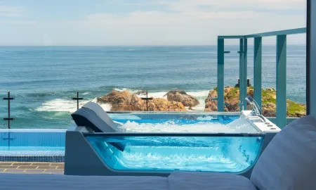 Yeongdeok Exit Pool Villa (Spa, Ocean View) Отели рядом со станцией Jangsa Station