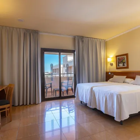 Invisa Hotel la Cala