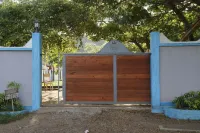 RESIDENCE DE LA BAIE, THE NON-THINKING HOUSE 안트시라나나 호텔