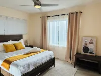 Spacious 4-bedroom house in beautiful Baldwin Park with WiFi, AC Hoteles en Baldwin Park