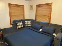 Colleens  2-bedroom house in Rock Falls with AC, WiFi.
