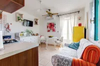 Cute apartment whit balcony.