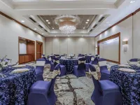 يمباسي سويتس باي هيلتون هيوستون داون تاون كونفينشن سنتر Hotels near محطة ماك غوين