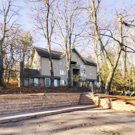 Wintergreen Ski Resort Condo w/ Golf Access!