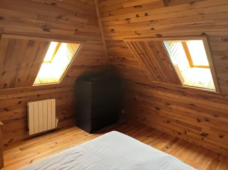 Village house in 04 with garden, very comfortable with many leisure activities Отели в г. Селонне