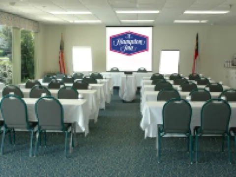 希爾頓歡朋酒店-莫爾黑德市 卡特雷特縣酒店