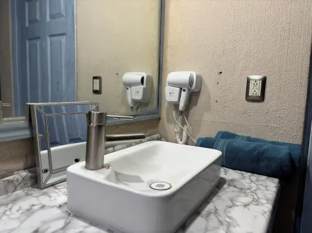 Marina San Carlos 3BR Gated Villa Pool Hot Tub