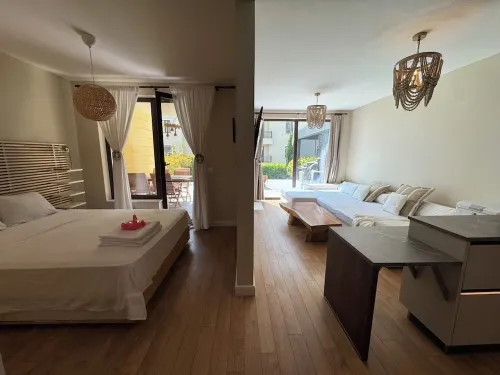 Cozy apt with private office 24\7 Infinity salty heated pool barbecue sky dome