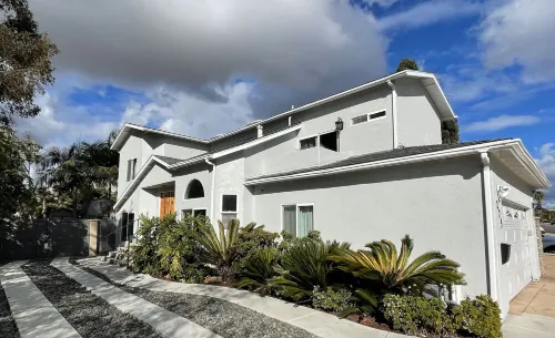 Modern Oasis -  Pool, Spa, Great Location