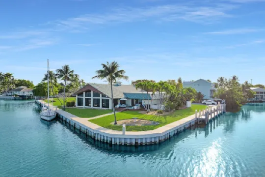 One of a Kind! Spacious 5-bedrooms all on one level, indoor pool amazing views!