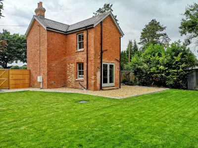 Stunning New Forest Cottage Close to Paultons Park / Peppa Pig World Hotels near Totton