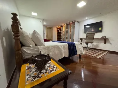 Elegant and spacious studio in an upscale neighborhood of Belém. Hotels in Nazare