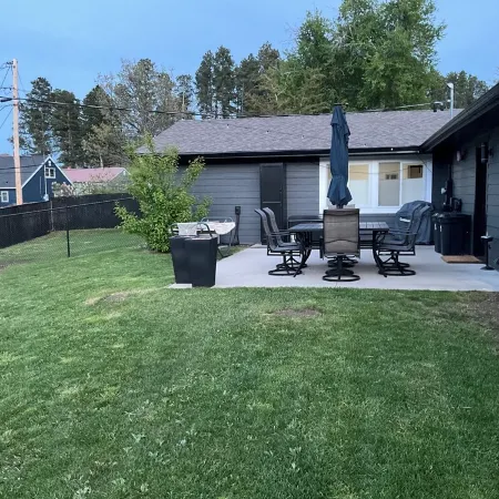 Huge 6-Bedroom House in Charming Lead w/ Plenty of Trailer Parking, Pet Friendly