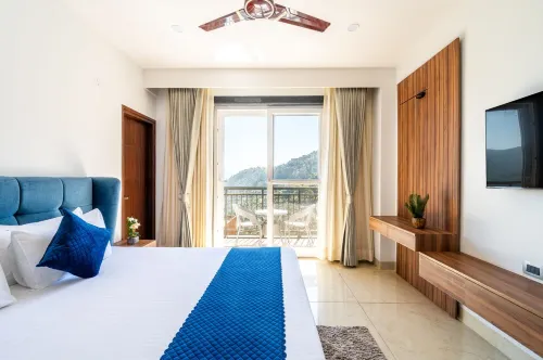 HILL VIEW FACING FLAT AT CLIFFTON VALLY SOCITY