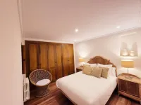 Duplex in Pazo Marqués de Aranda Hotels near Islas de San Simón y San Antón, Ría de Vigo