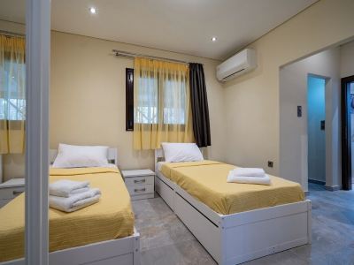 Seaside Serenity Retreat – Nea Makri by ΜΡS