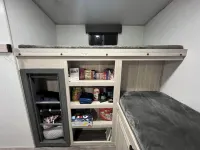 Cozy 2-bedroom RV w/AC, WiFi in charming Yelm Near Casino/Fishing/river floating Hotels in North Yelm