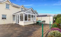 Lovely Home Just a 2 Minute Walk From Sneem Village
