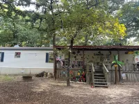 Lake Texaoma 3-bedroom house two bath only a mile from the beach or boat ramps.