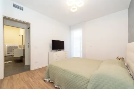 Cozy 2-bedroom apartment, in residence with swimming pool 500 meters from the sea