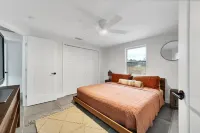 Modern Adobe Oasis~Heated Pool~Fresh Remodel Hotels in Sarasota County