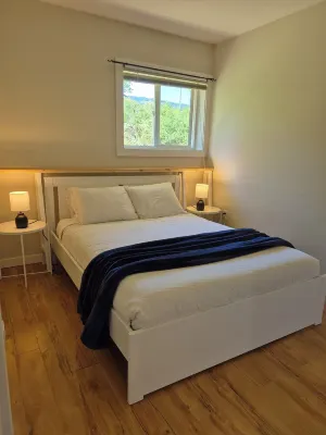 Backyard Guesthouse near Nelson w/ Hot Tub