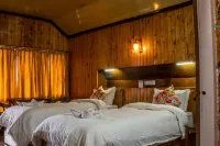 Mandarin Village Resort Các khách sạn ở Kaluk