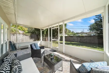 Beautiful 4-Bedroom Bungalow with Modern amenities