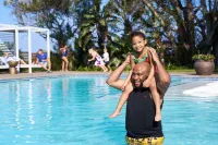 Hotel Olivewood - Pools