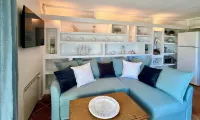 Large Interior Designed Studio with Pool in the Gulf of Saint-Tropez Hotels in La Garde-Freinet