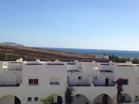 FAMILY RELAXATION NEAR THE SEA Отели в г. Префектюр де М'дик Фнидк