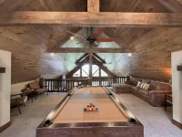 Mountain Top Luxury Retreat - Elegant Cabin Near Zion and Bryce