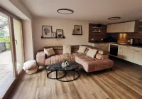 Garden view apartment with pool and children's playground Hotels in Dippoldiswalde