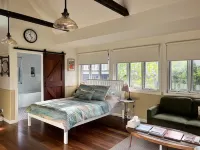 Gridley Homestead B&B - parking