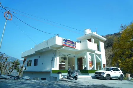 Hotel Mandakini Palace