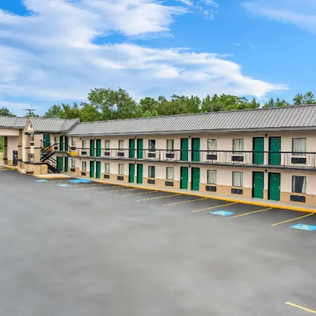 Super 8 by Wyndham Columbia