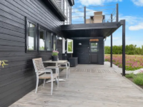 "Aliana" - 300m from the sea Hotels in Frorup