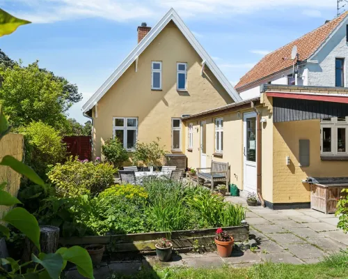 "Detlef" - 200m from the Sea Hotels in Ronne
