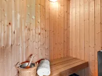 "Truels" - 30km from the sea - 精品