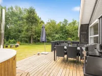 "Amundi" - 500m from the sea - Hot Tub