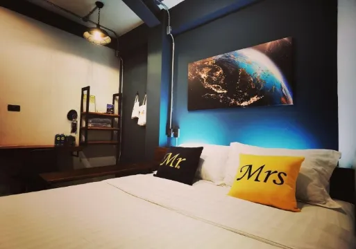 ห้องสแตนดาร์ด เตียงใหญ่ 1 เตียง (ไม่มีหน้าต่าง)