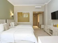 Hotel Villa Emitta Tomohon Hotel dekat Pantai New Triple M
