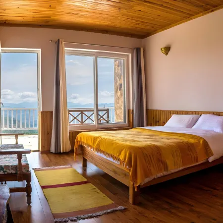 Kasar Rainbow Yoga Retreat