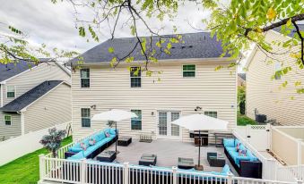 Game Room + Gym: Downtown DC Home!