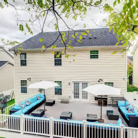 Downtown DC Home w/ Furnished Patio!