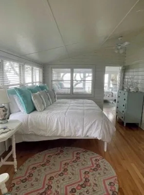 Remodeled historical spacious waterfront beach house