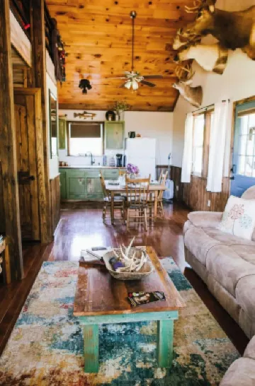 Perfect Cabin 5 minutes to Blanchard Springs Nat. Park 哈里斯酒店