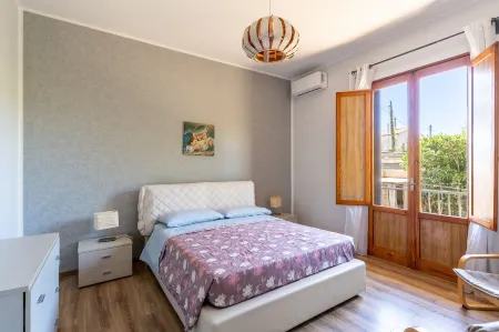 Casa Matilde Vista Mare con Piscina by Wonderful Italy