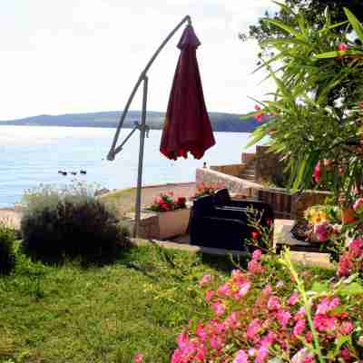 Apartment in Maslenica by the Sea Hotel Exterior